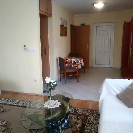 Διαμέρισμα Lona Studio